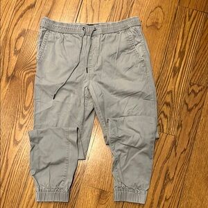 Aeropostale Men's Small Gray twill Jogger Pants